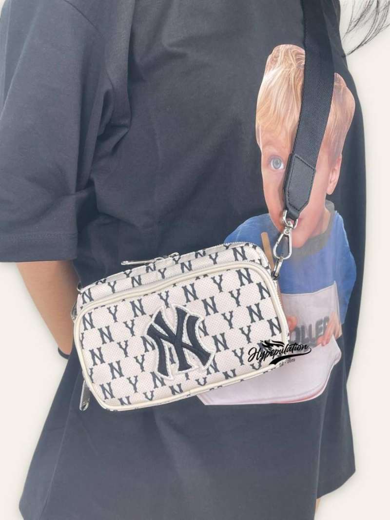 MLB NY White Monochrome Sling Bag ORIGINAL