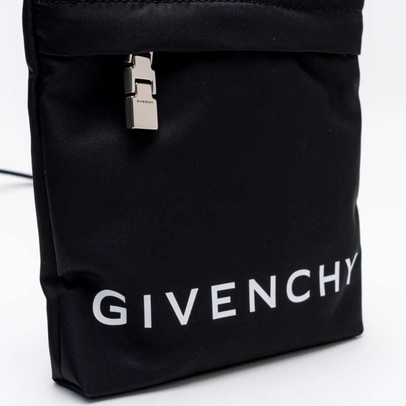 Jual Givenchy Phone Pouch Crossbody Black di Seller voila.id