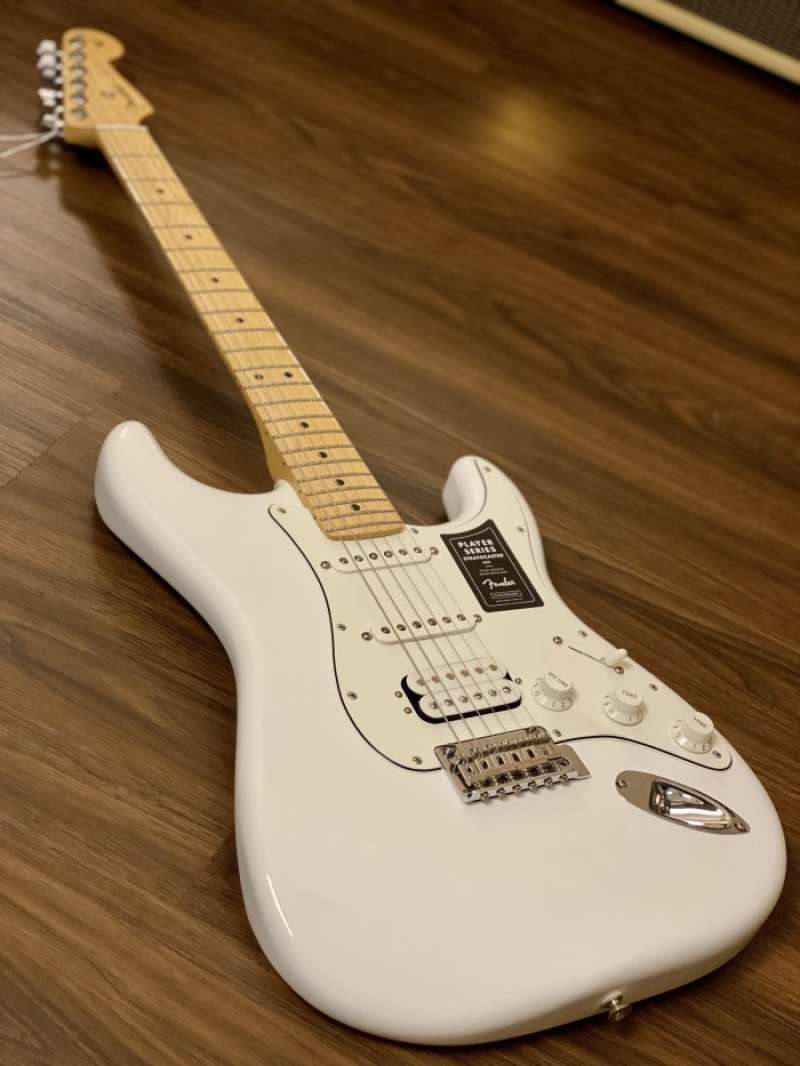 Fender Player Series Stratocaster HSS Black Maple