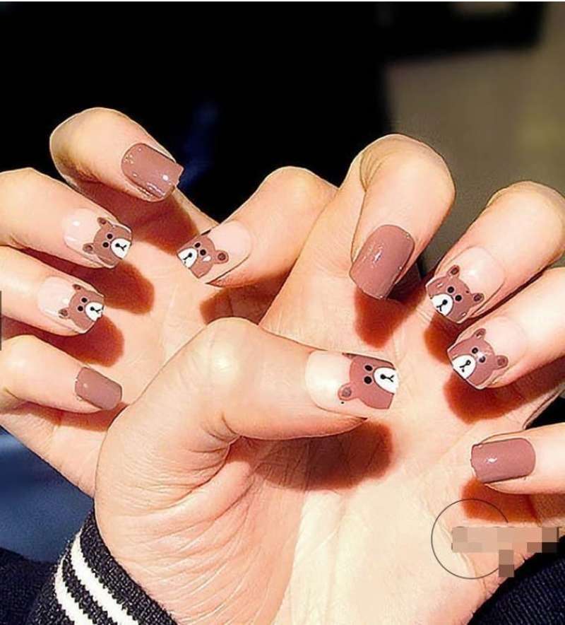 Coklat Chic Nail Design