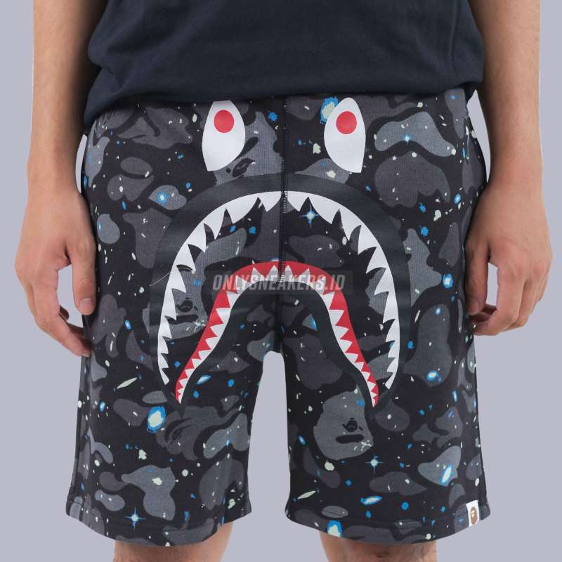 Harga bape space camo top