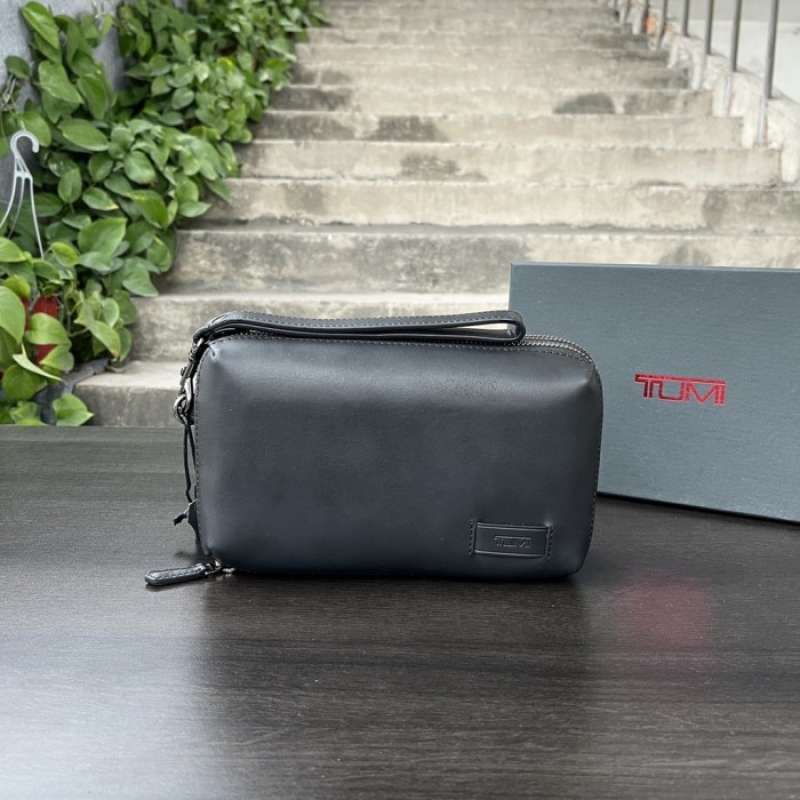 Tumi alpha triple zip discount clutch