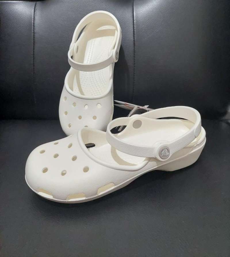 Jual DIMPLE STORE Crocs Women s Karin Clog Black 40 36 Oyster