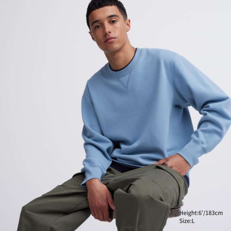 Uniqlo navy best sale sweater
