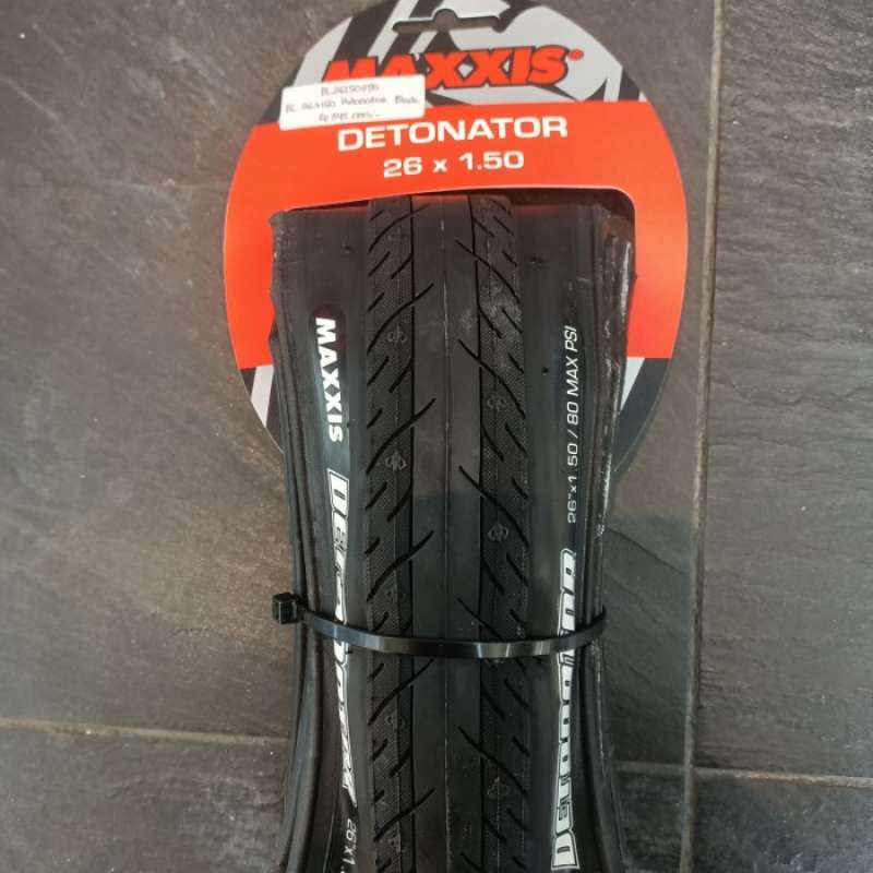 Maxxis detonator 26 x 1.50 top