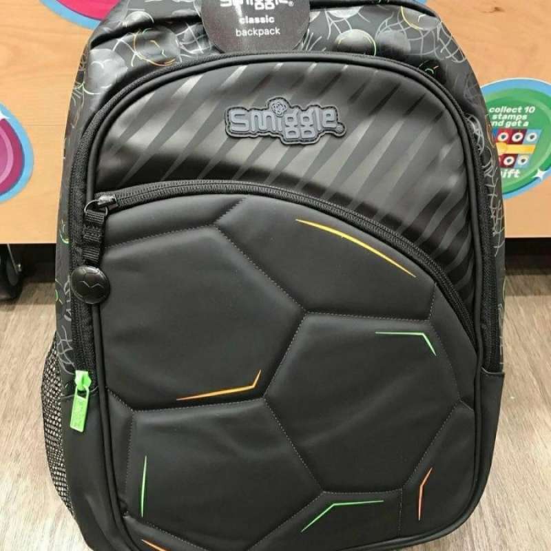 Smiggle soccer on sale bag