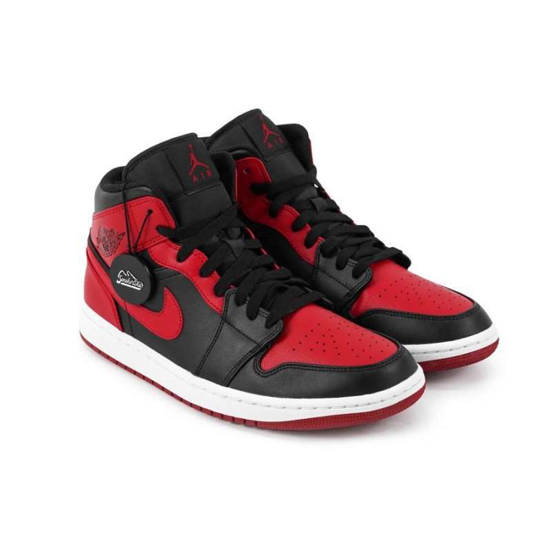 Nike Air Jordan 1 Mid Original Terbaru Maret 2024 Blibli