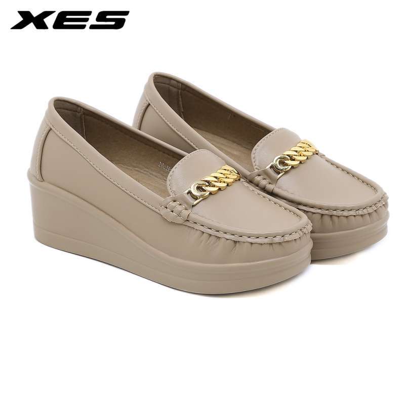 Sepatu wedges on sale