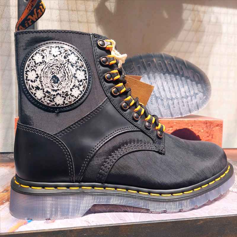 Dr martens 43 sale store