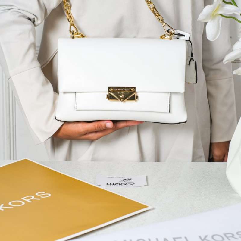 Jual Mk Cece Medium Leather Shoulder Bag In White Original100 Di Seller Edumart Super Cengkareng Timur Kota Jakarta Barat Blibli