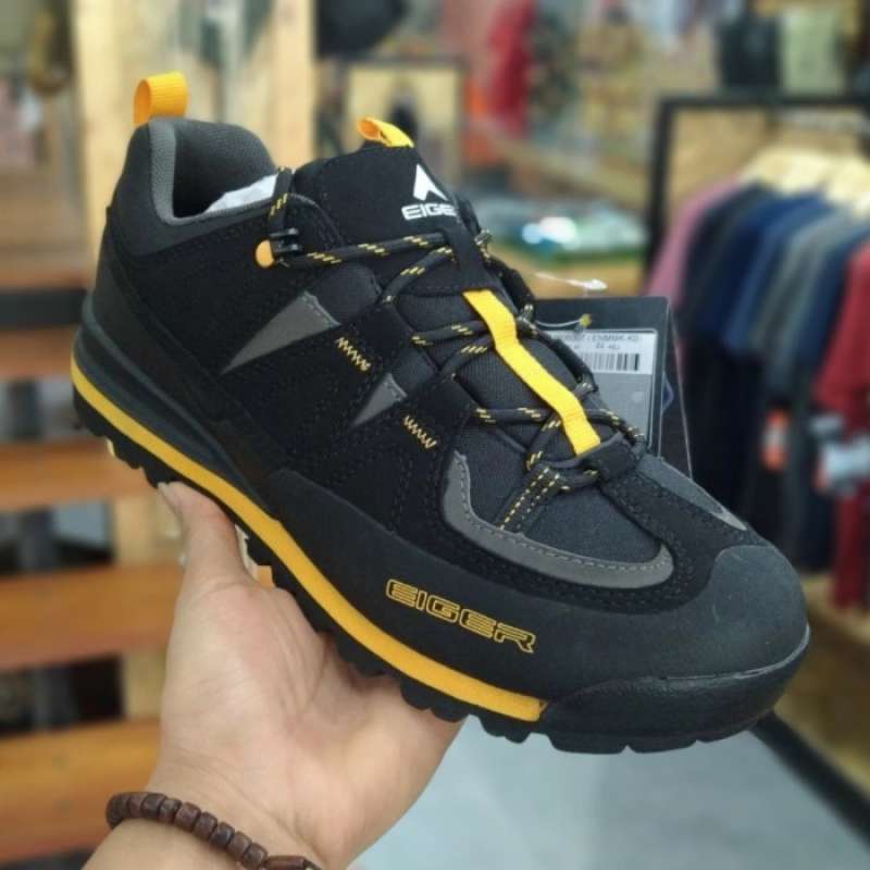 Promo Sepatu Gunung Hiking Eiger Original Stingray Low Cut Shoes
