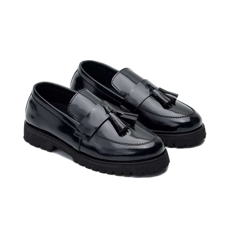 MARLEN Sepatu Slip on Loafers Tassel Casual Kulit Hitam Pria Wanita