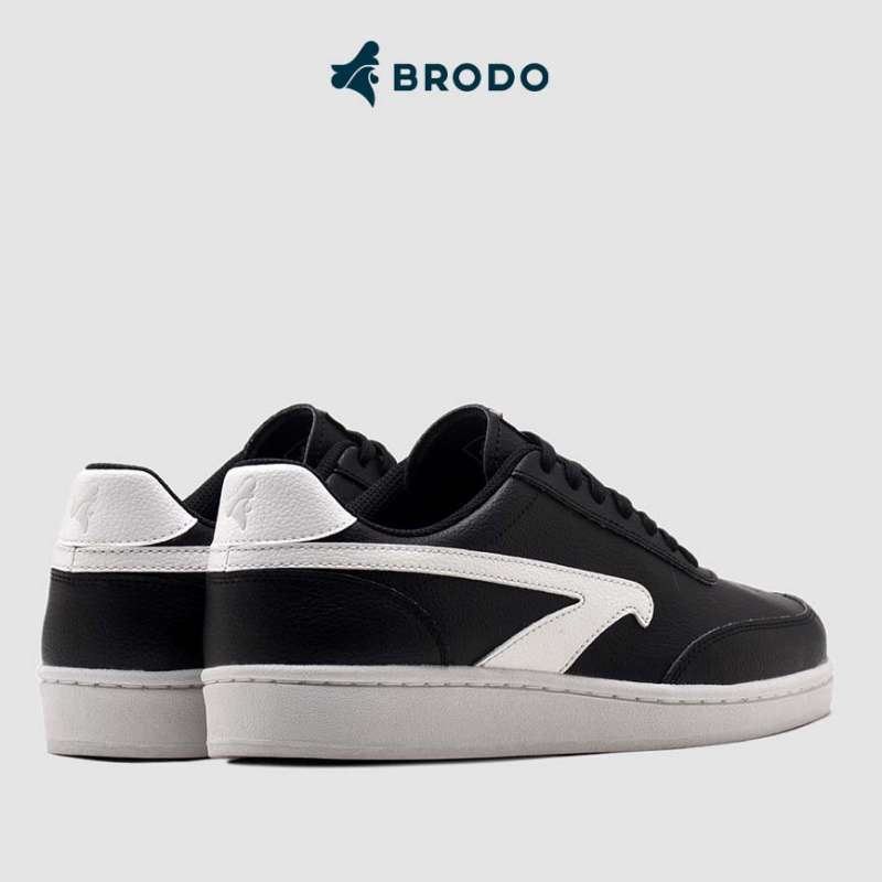 Sneakers brodo store