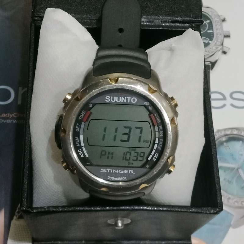 Suunto stinger titanium on sale
