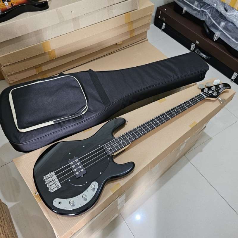 Jual Gitar Bass Musicman Stingray Hitam Plus Gigbag Tebal Mantap