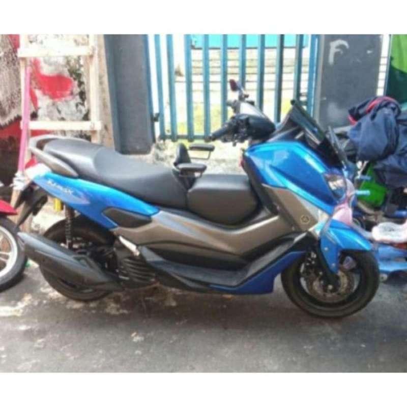 Nmax pcx atau adv hot sale