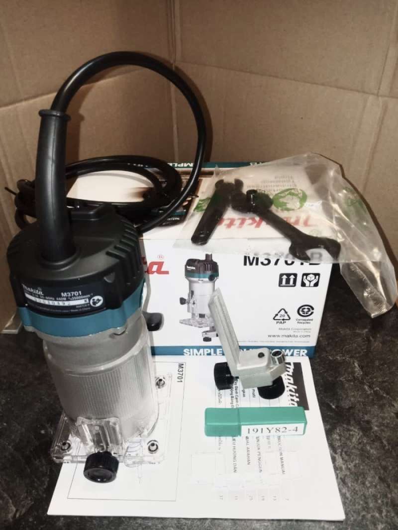 Trimmer maktec clearance