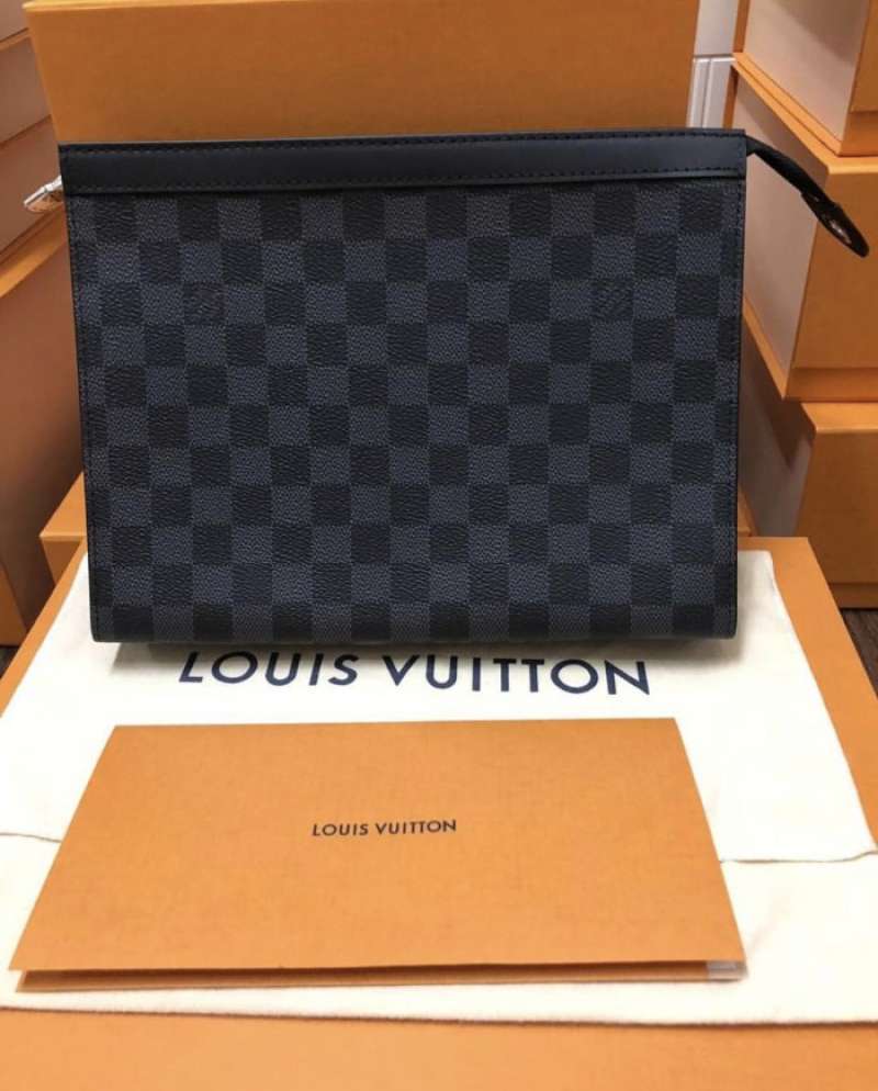 Clutch bag pria louis vuitton shop