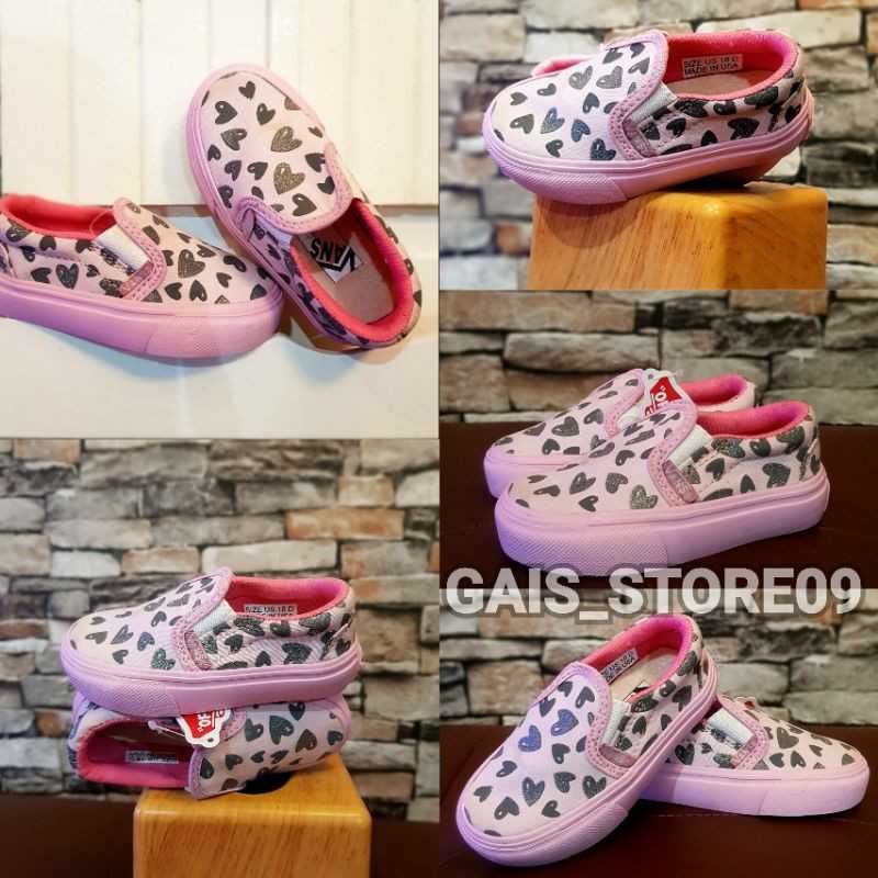 Jual Sepatu Vans Slip Cewek Model Terbaru Kekinian Harga