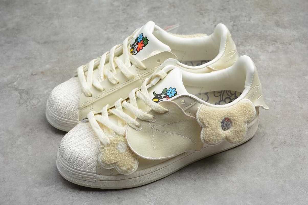 Model sepatu adidas online casual