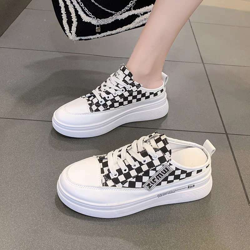 Sneakers slip outlet on wanita