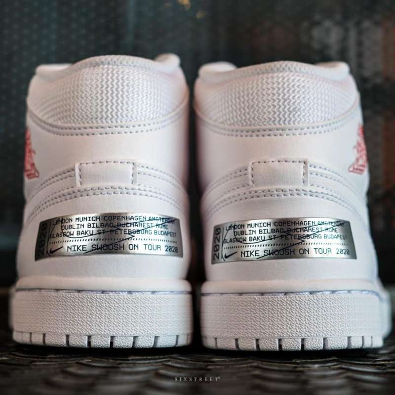 air jordan 1 mid se swoosh on tour