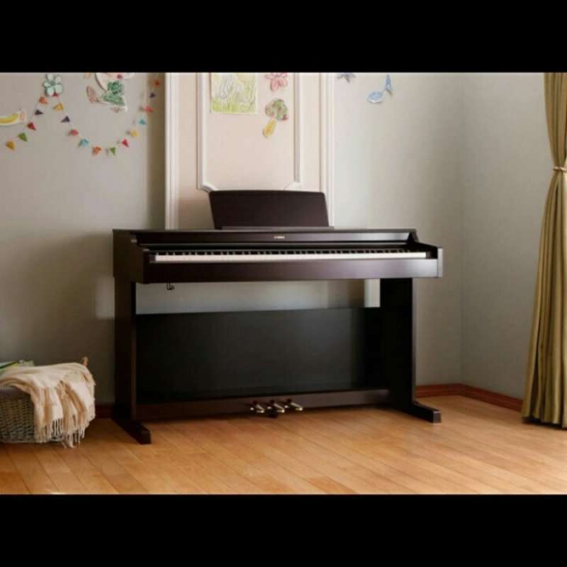 Yamaha store piano elektrik