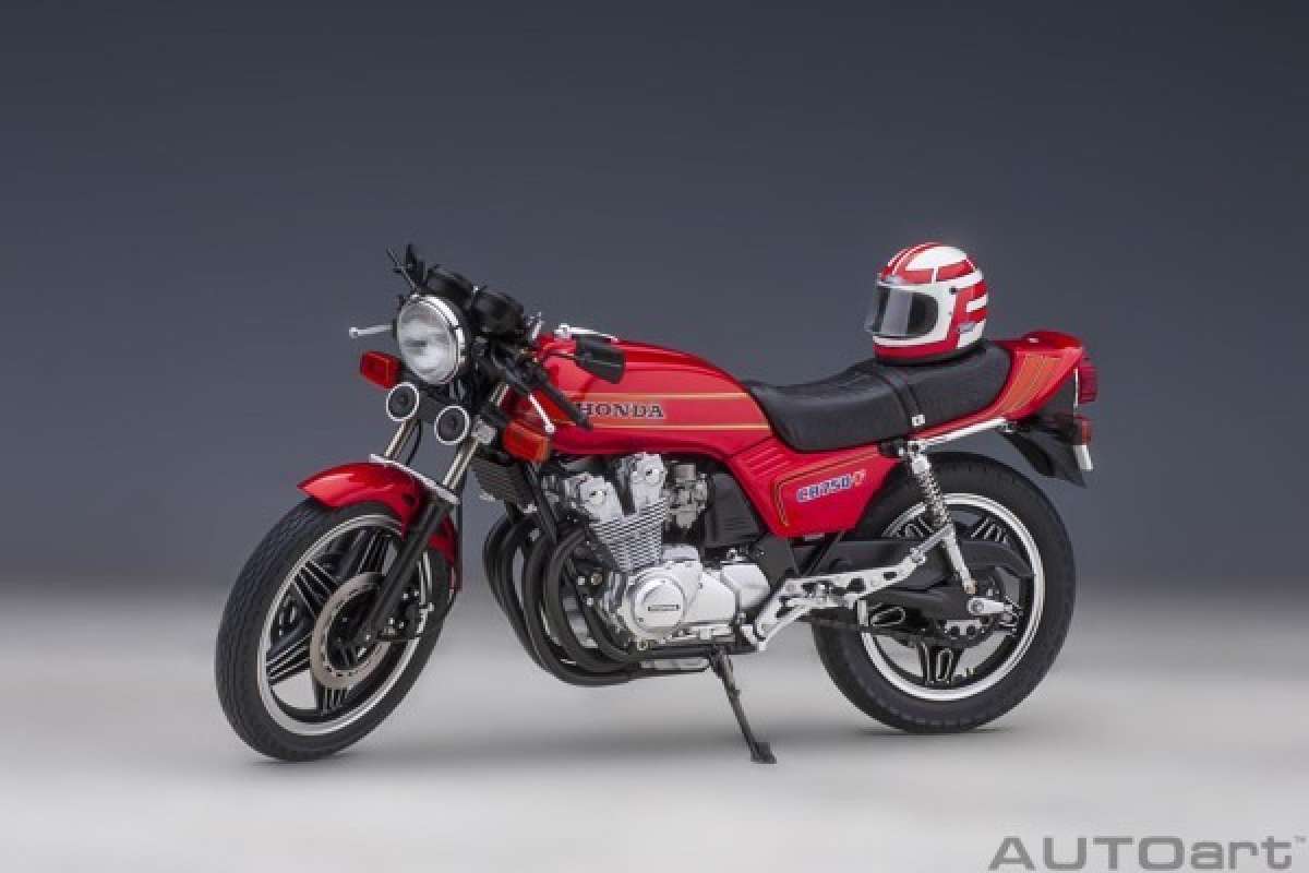 新品未組立 アオシマ バリバリ伝説シリーズ 1/12 No.1 巨摩 郡 CB750F プラモデル