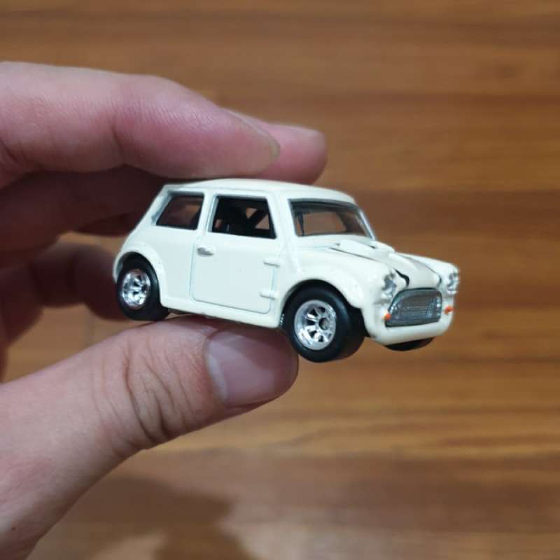 Jual Hotwheels Morris Mini Italian Job Putih White Loose Mulus Di Seller Maloch Store Tegal Alur Kota Jakarta Barat Blibli