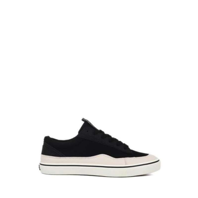 Airwalk outlet store jakarta