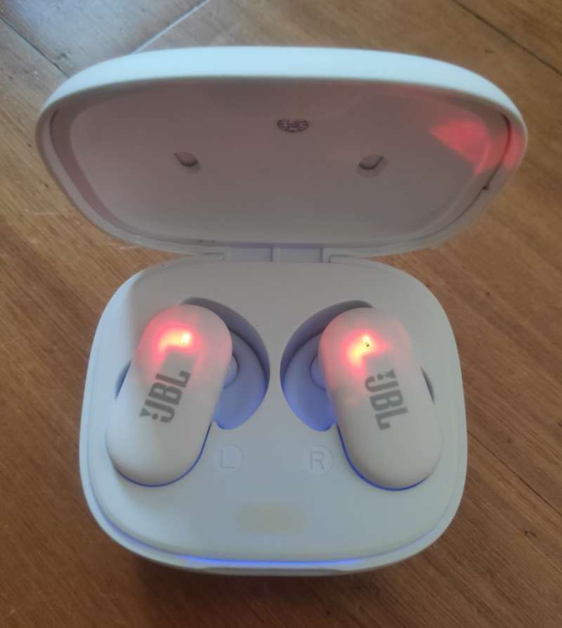 Jbl tune p12 tws sales