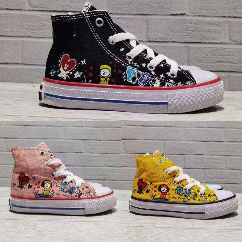 Sepatu hot sale converse motif
