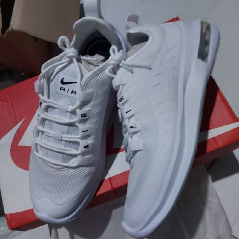 Nike air max axis best sale 37.5