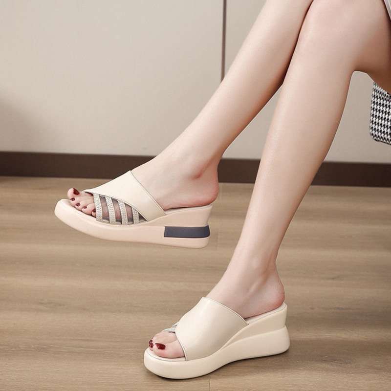 Wedges sandal hotsell wanita