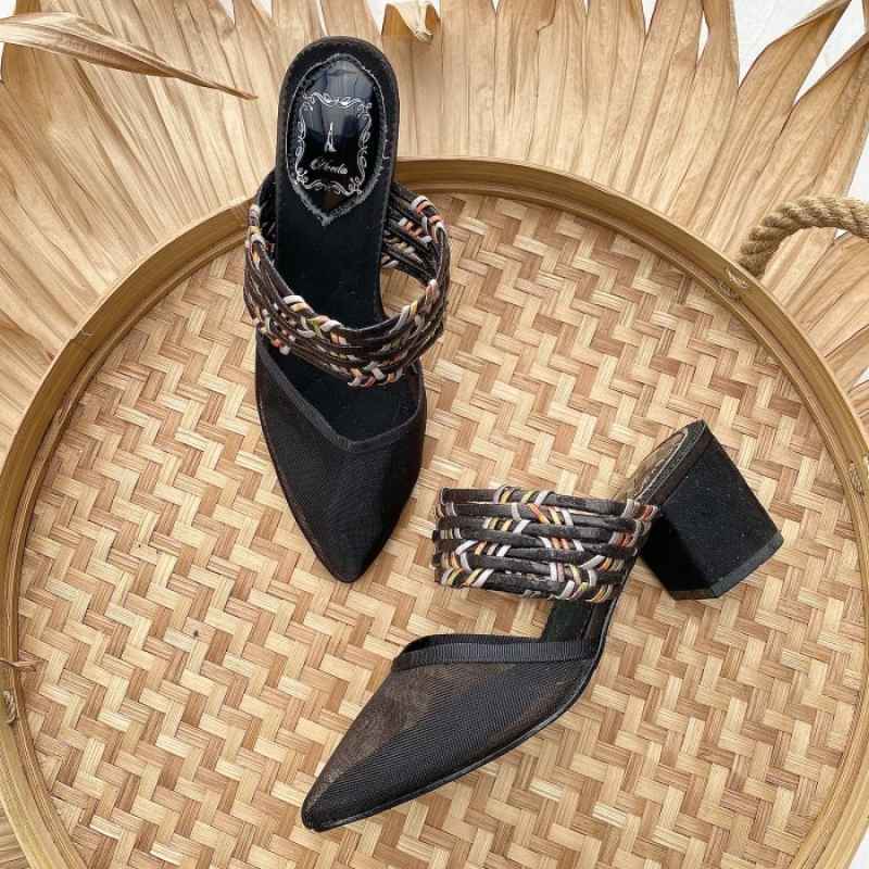 Black Slip on Sandal Sepatu Kasual Wanita Block Heels 6cm AVEDA HE6289