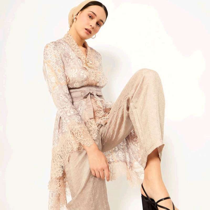 Kebaya modern sales jumpsuit