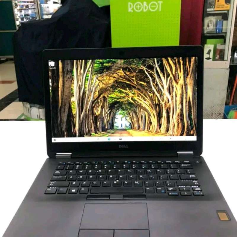 DELL LATITUDE 7470 CORE I7 GEN 6TH RAM 8GB/SSD 256GB LAYAR 14 INCHI