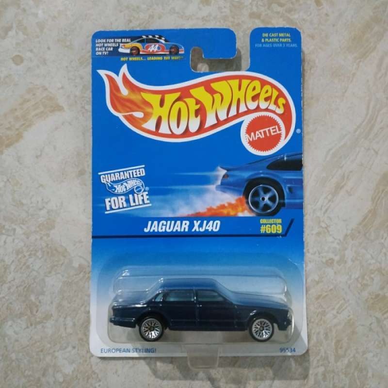 Hot wheels jaguar xj40 new arrivals