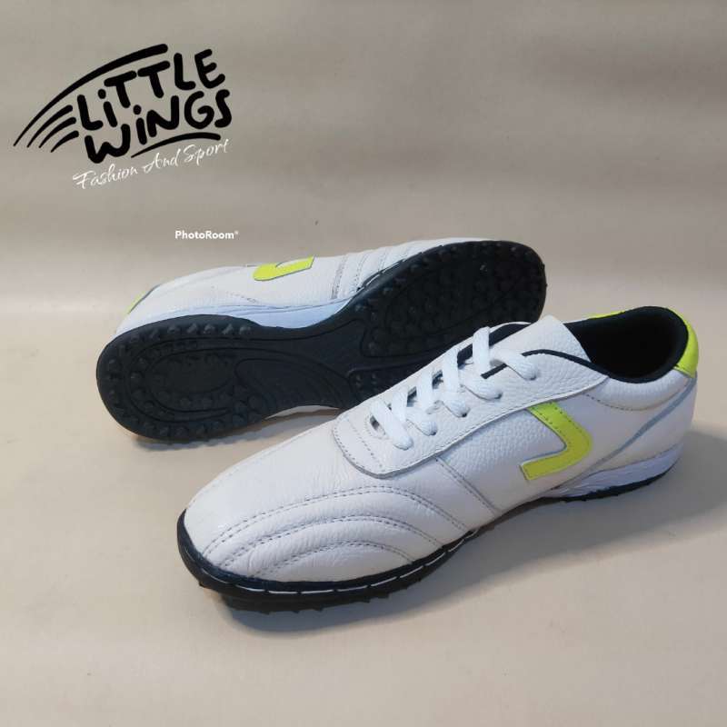 Mini football shoes hot sale