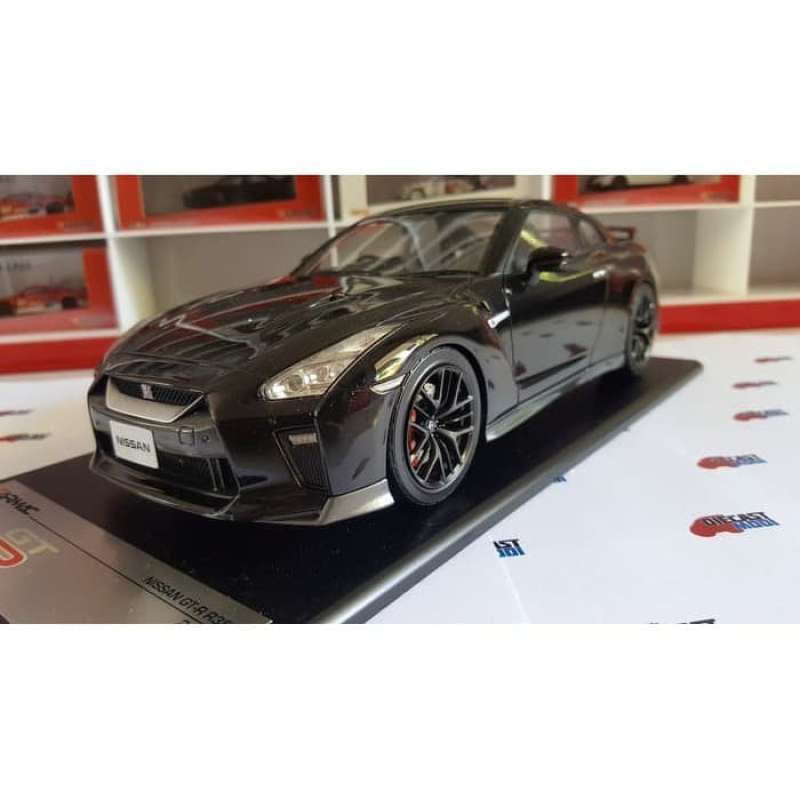 ☆IG3230☆1/18 嘆かわしい Nissan Skyline 2000 GT-ES (C210
