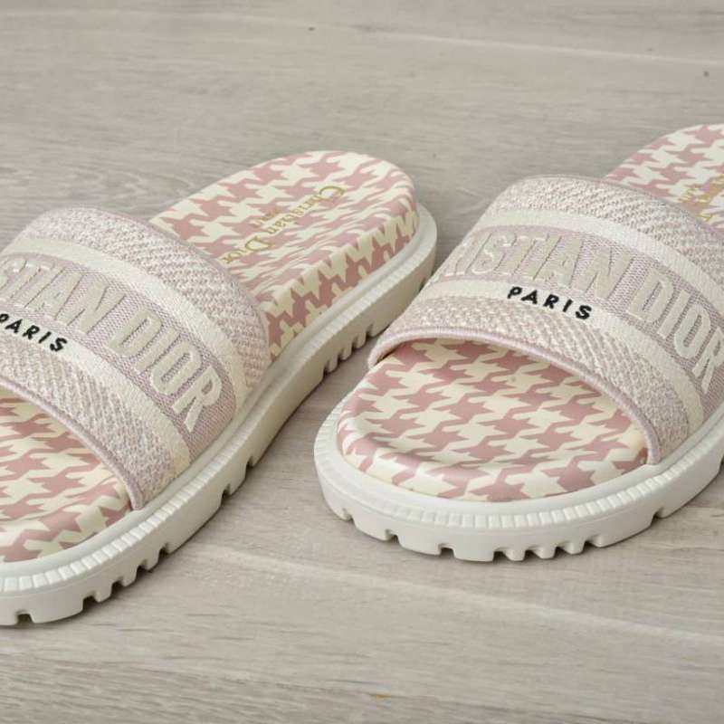 Jual Christian Dior Dway Slides Pink Rose De Ven Di Seller Brandluxid  Official Store - Kedung Baruk, Kota Surabaya | Blibli