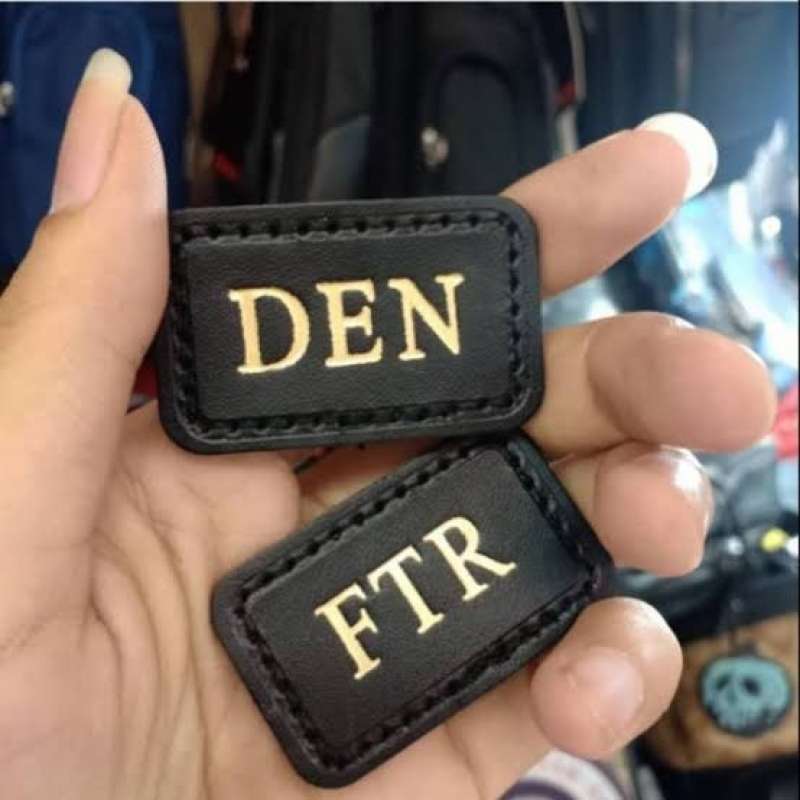Tumi sales name tag