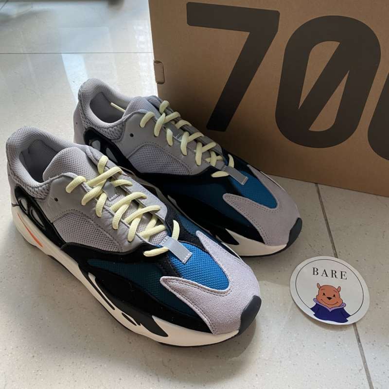 Jual Yeezy 700 V1 Wave Runner [B75571] - 12.5 di Seller Baregoods -  Warehouse | Blibli
