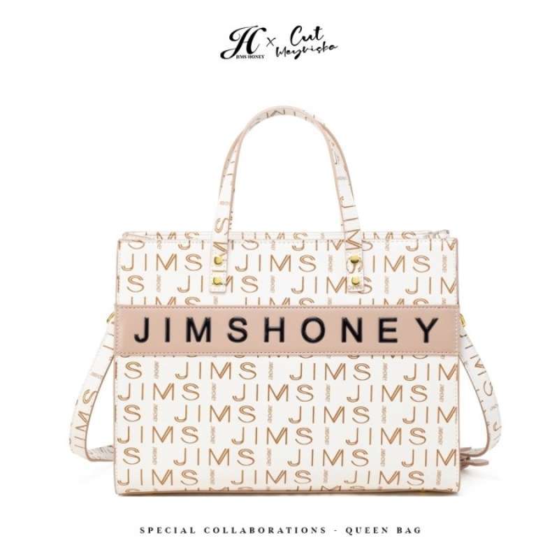 Xonanda Loyaning yalangoch surati Rossiya jinsiy porno oila