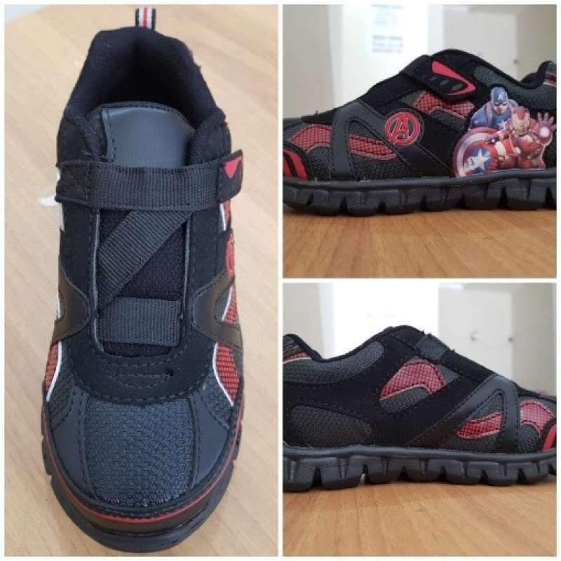 Sepatu vans deals marvel iron man