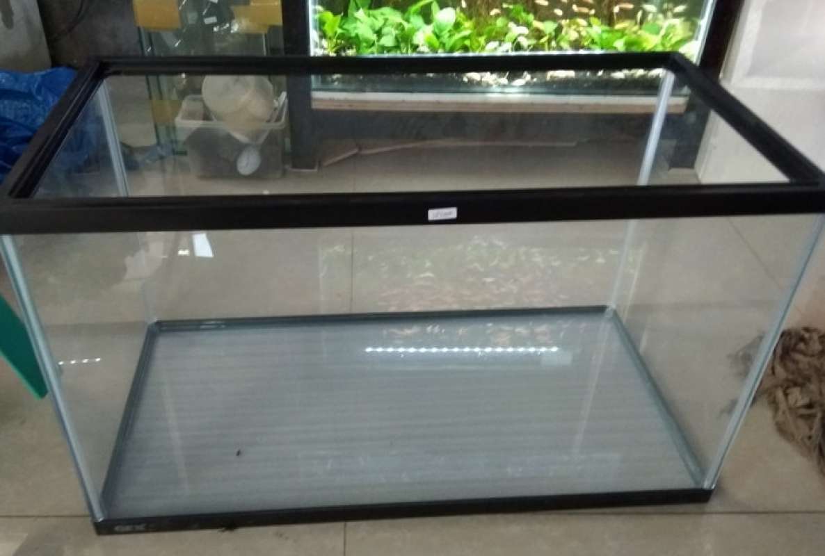 Aquarium fiber clearance