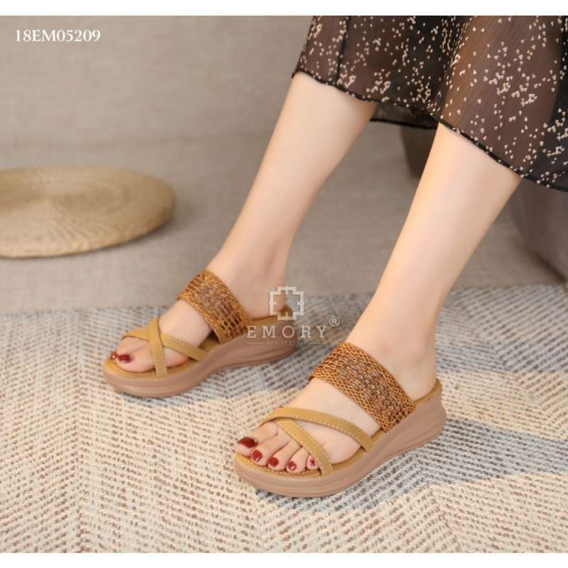 Sandal emory shop