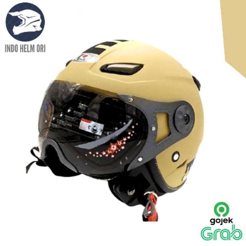 Helm momo retro top