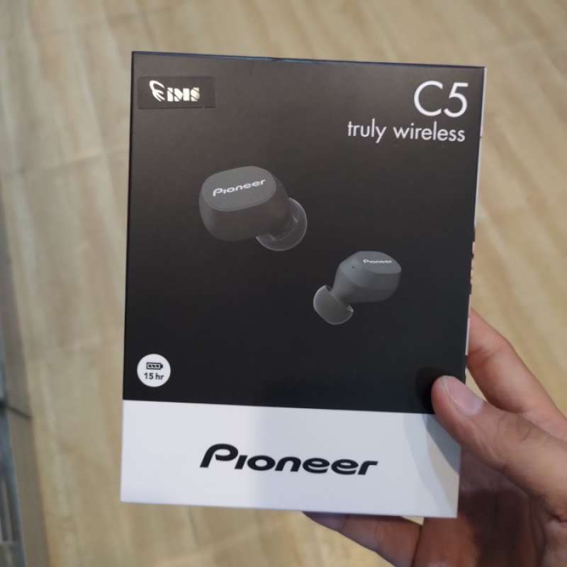 C5 truly wireless outlet