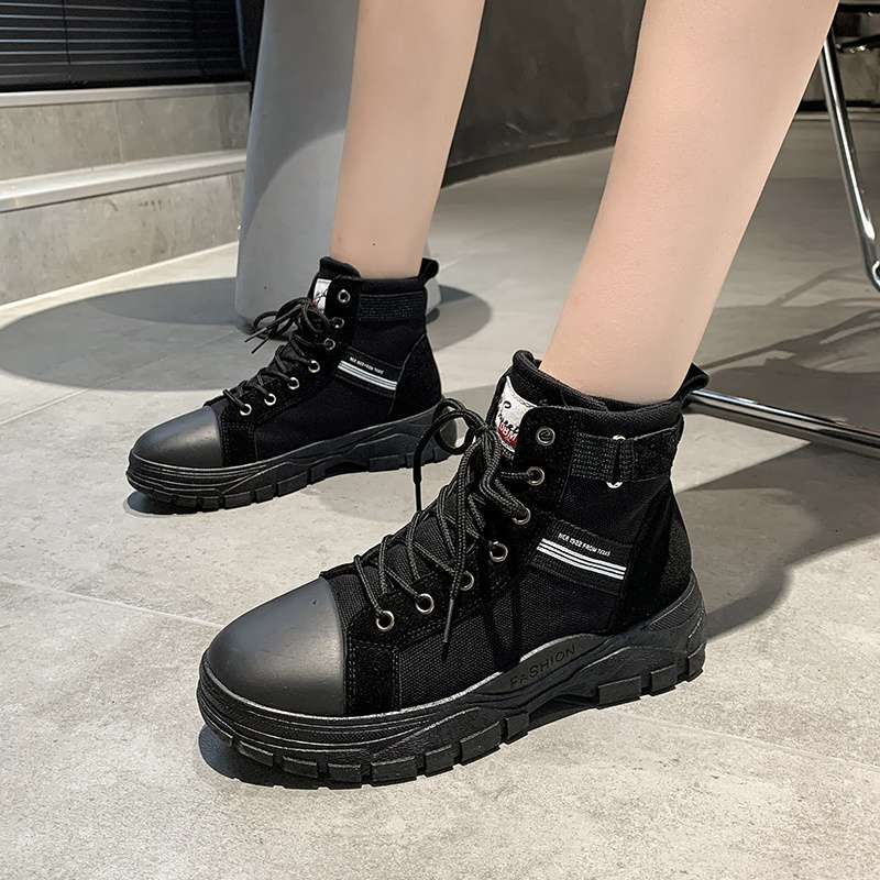 Sepatu boot hotsell sneakers wanita